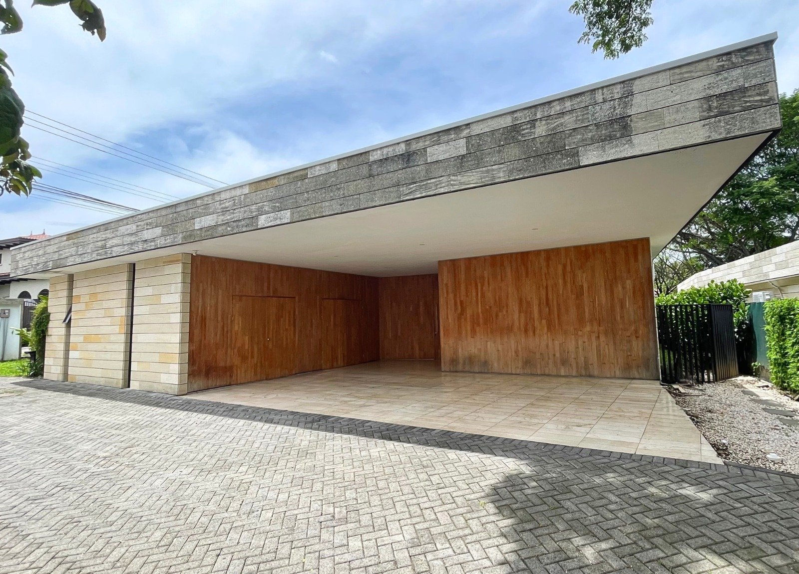 WhatsApp Image 2026-03-15 at 09.48.59