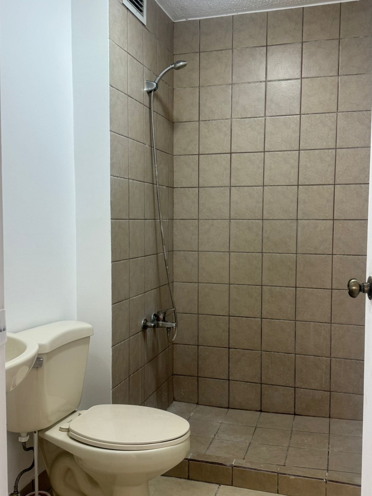 WhatsApp Image 2026-03-15 at 09.49.51 (1)